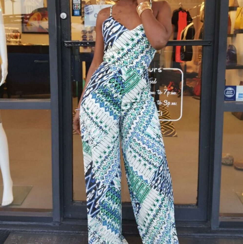 WIDE-LEG PRINT JUMPSUIT